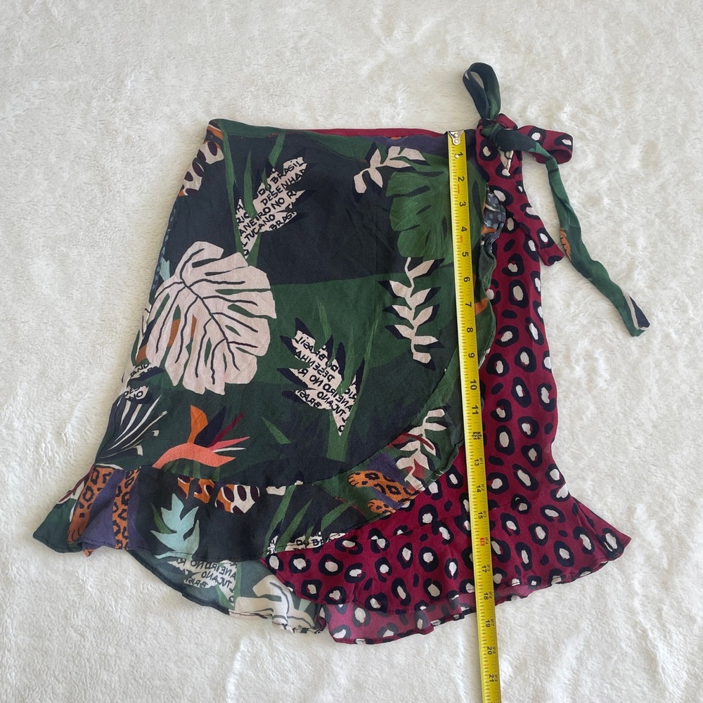 Farm Rio Belen Wrap Mini Skirt Wrap Size Small - Picture 9 of 9